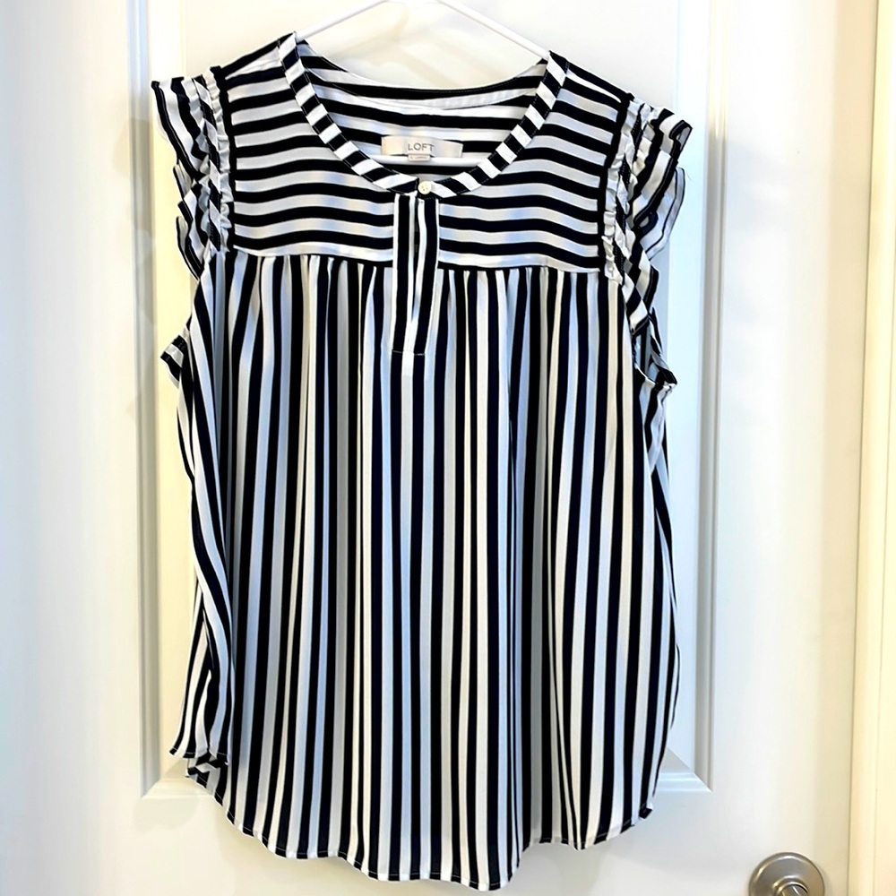Women’s LOFT Black and White Striped Blouse size Large - NWOT